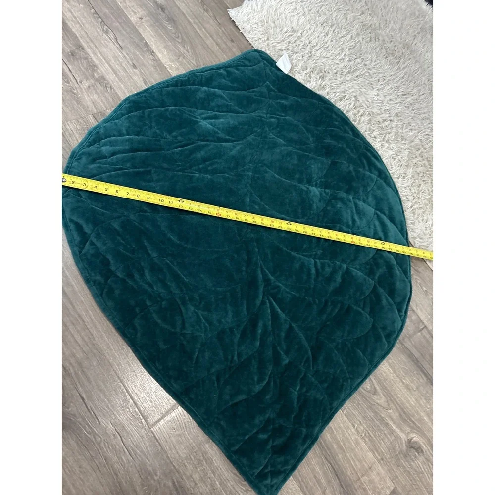 Kaisa Weighted Leaf Blanket Teal‎ Green Velvet Quilted Botanical Throw 51x41